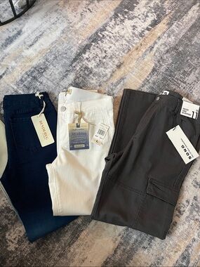 3 Bundle of Jeans Lot of women’s jeans size 11
